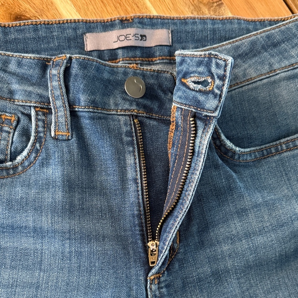 Joe’s Jeans Mid Rise Bootcut | Classic Medium Wash Stretch Denim Women's 28 - Picture 11 of 16